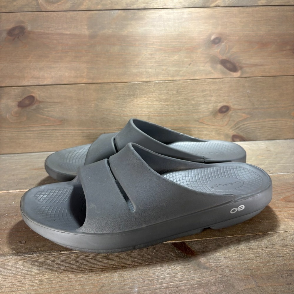 OOFOS OOahh Mens size 12 shoes gray Foam Recovery Slip On slide sandals